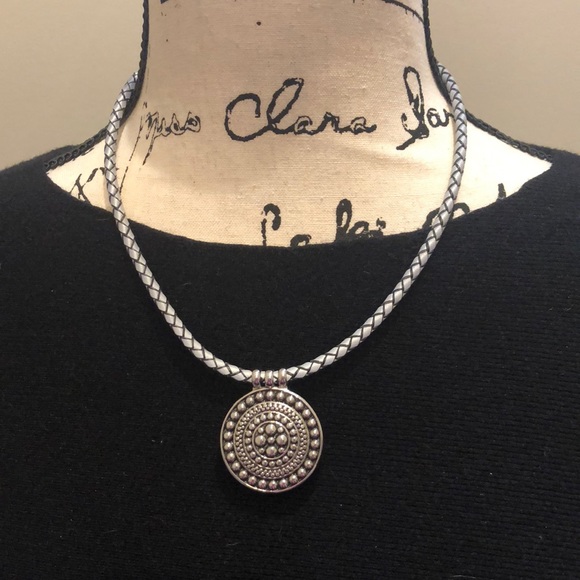 🌷Tocara necklace 🌷new w/o tag - Picture 2 of 5